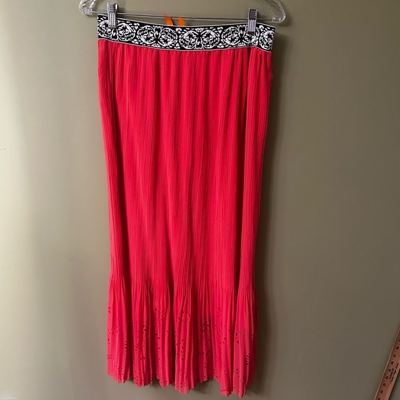Magic Maxi Skirt Sz M Coral Salmon Pleated Eyelet Lined Embroidered Boho Stretch - Picture 1 of 9